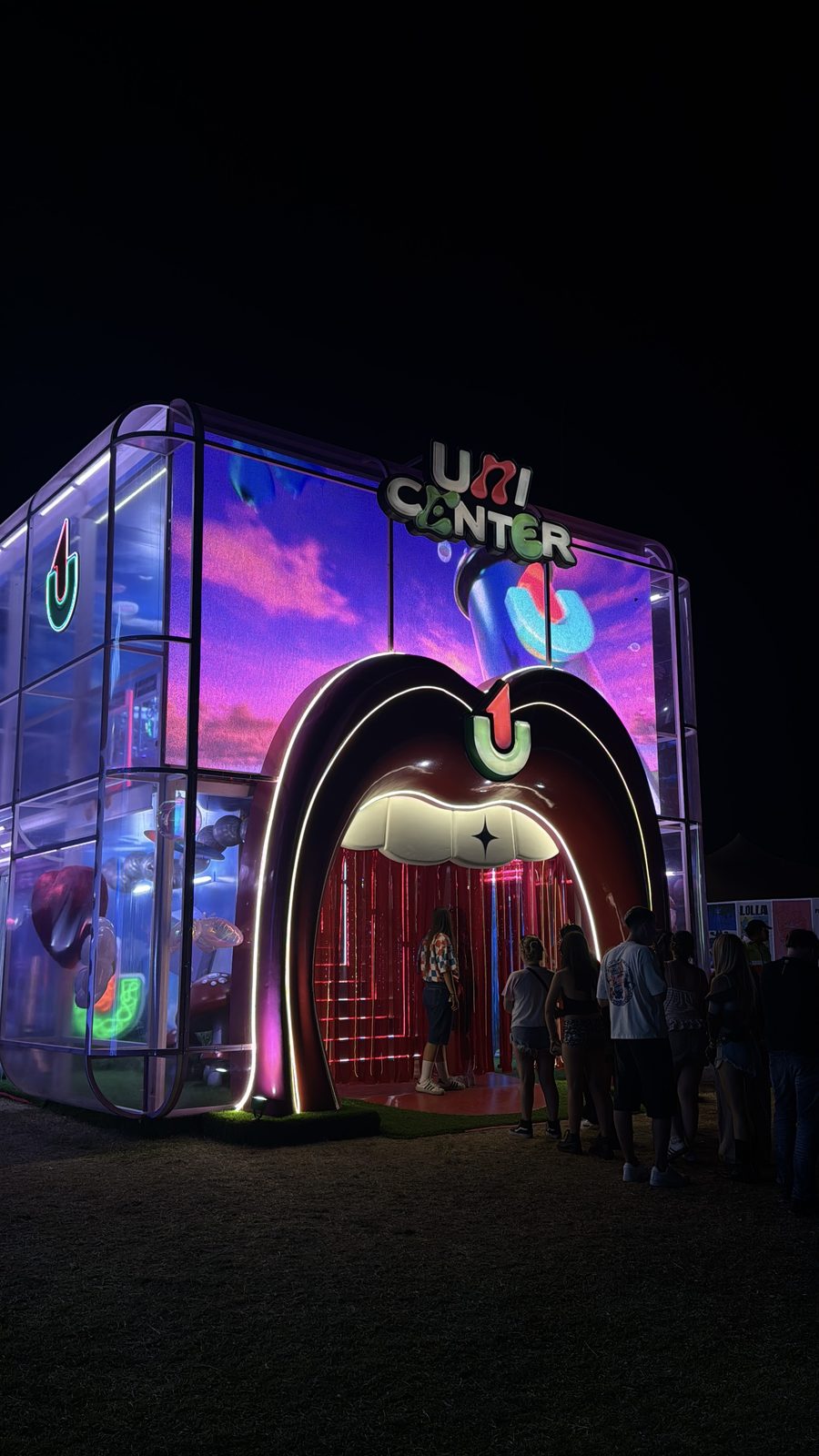 Pantallas LED Prina en stands de Lollapalooza by Prina